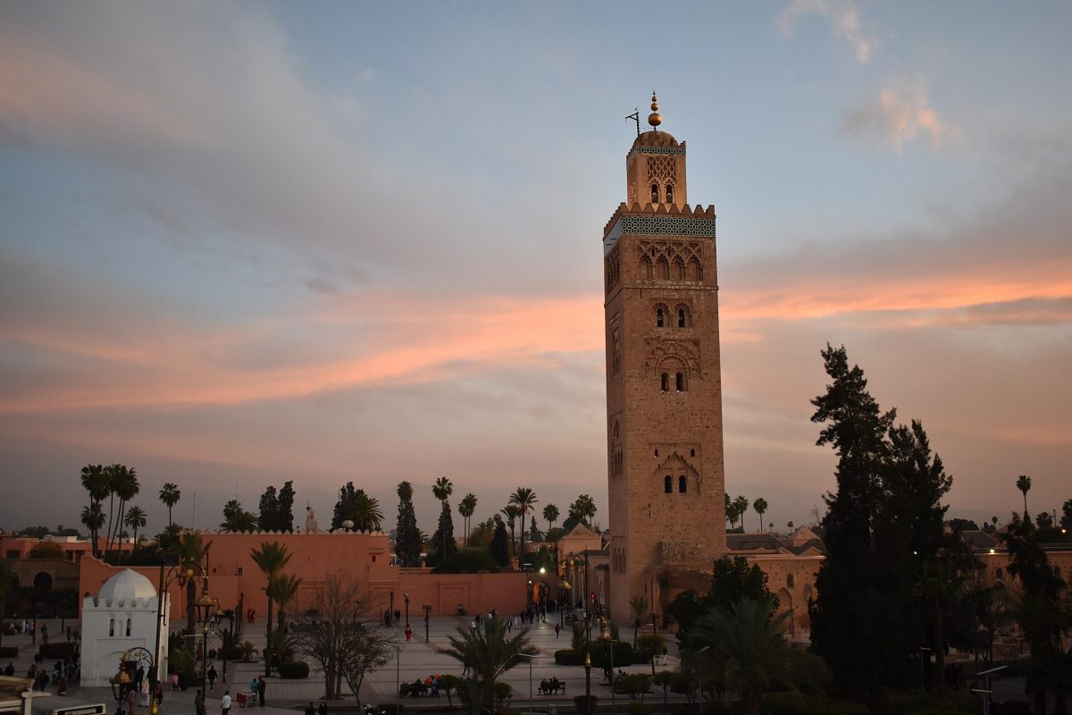 Le minaret de la Koutoubia à Marrakech, au crépuscule